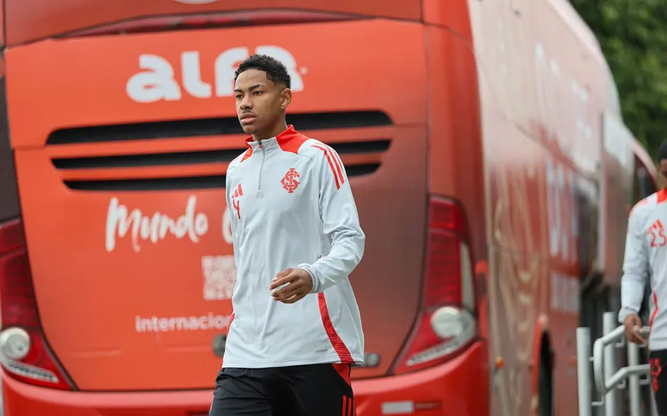 Pedro Kauã jóia da base.