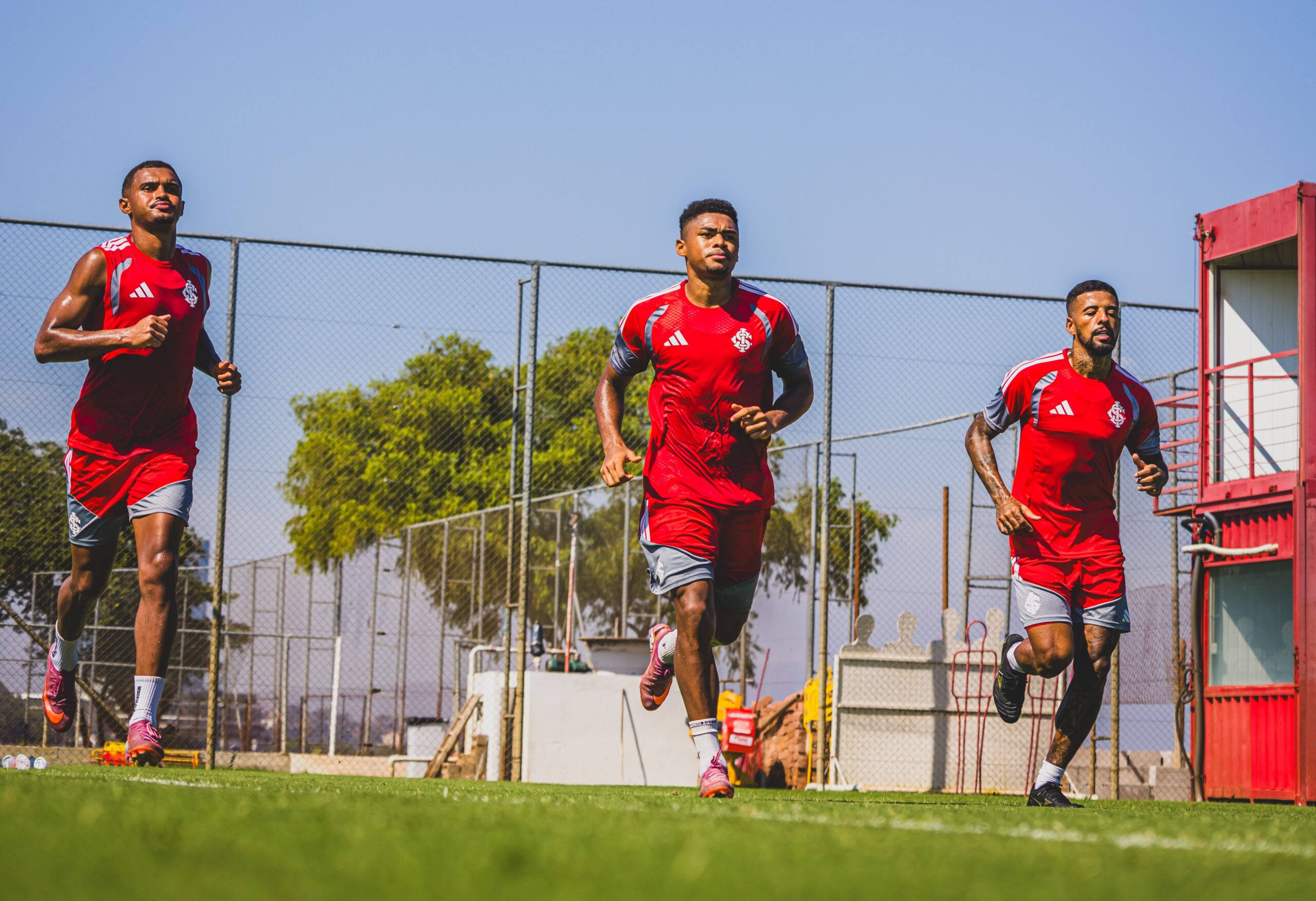 Jogadores do Internacional durante a Inter preparação no CT Parque Gigante.