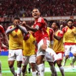 Jogadores do Internacional comemoram gol contra o Corinthians no Beira-Rio.