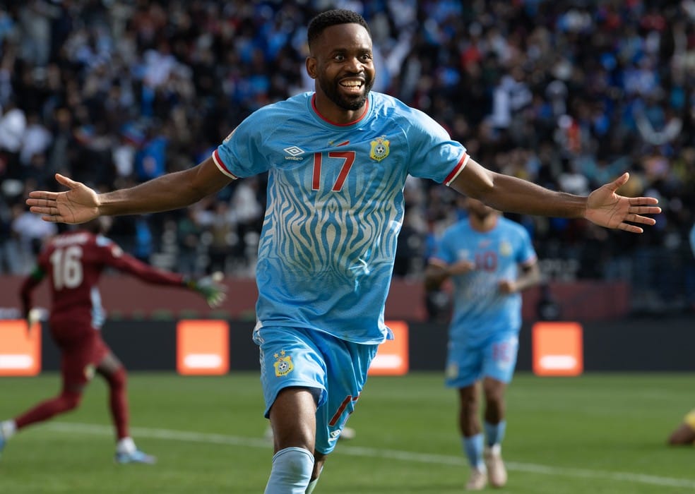 Inter negocia com Bakambu, atacante que brilhou na Copa do Mundo pela RD Congo