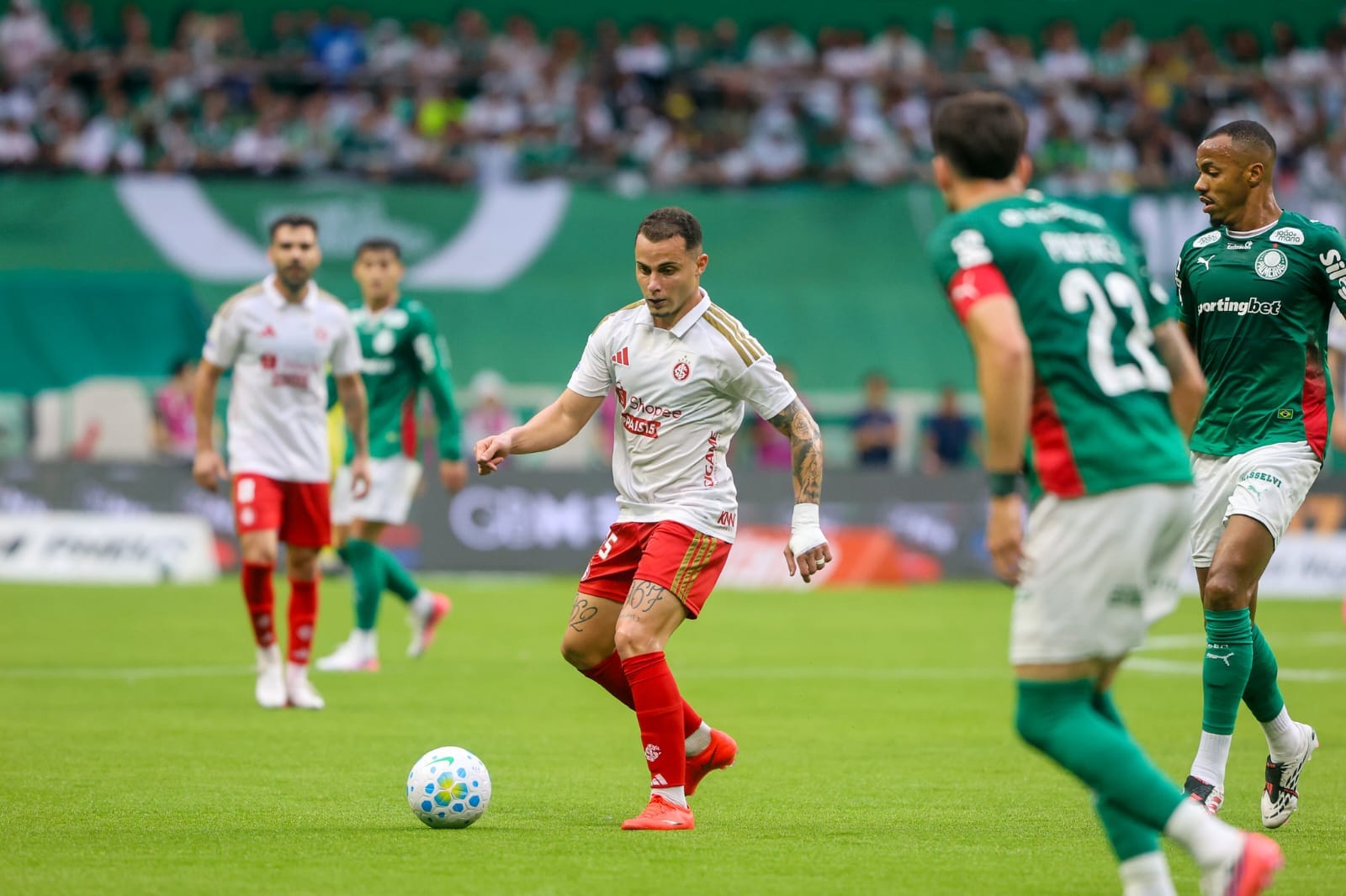 Inter sai do Z4 após empate com o Palmeiras, mas depende do Santos