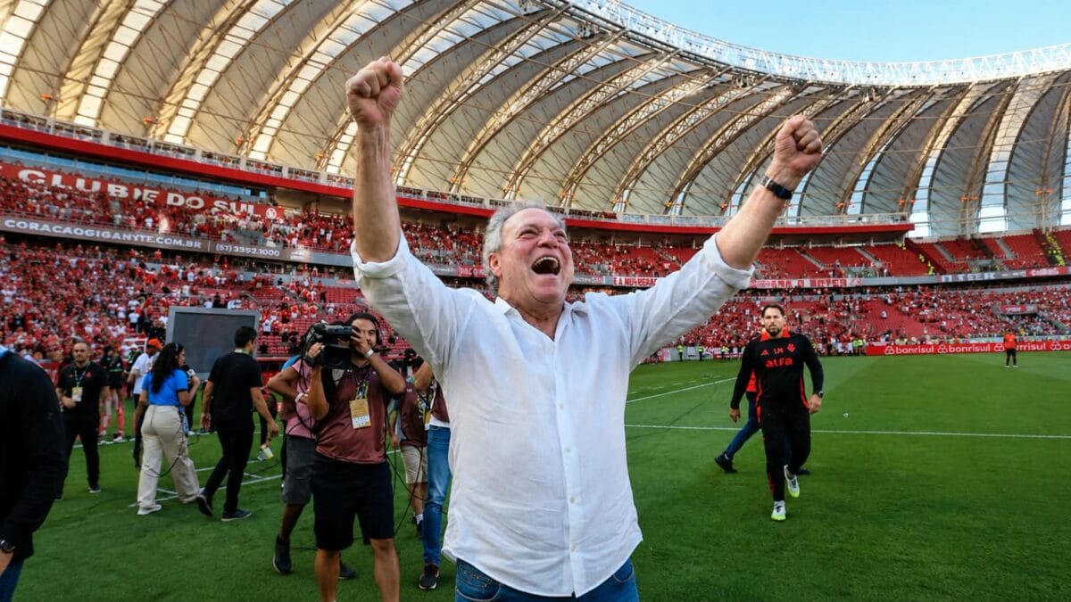 Abel Braga, diretor do Internacional, em foto oficial do clube