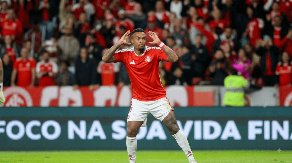 Alerrandro comemora gol pelo Internacional, aracante faz postagem enigmatica nas redes sociais