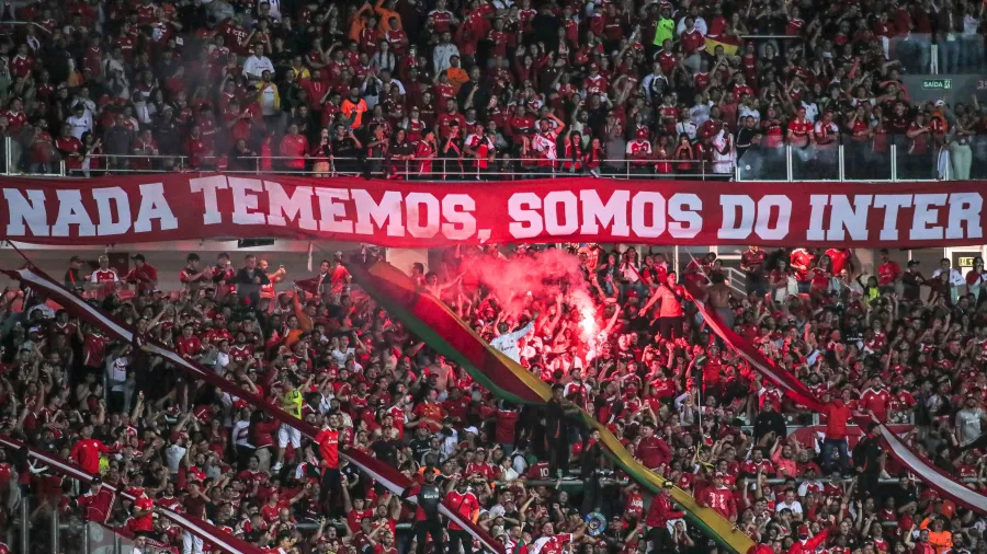 Torcida do Internacional lamenta mais um vexame no Beira-Rio