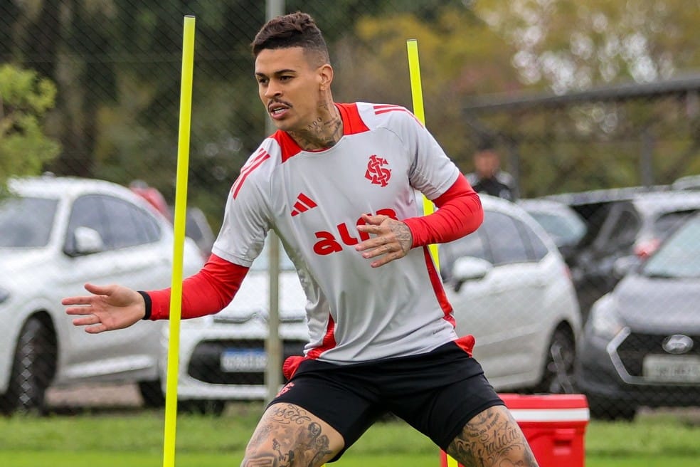 Inter encaminha rescisão com Richard após volante ficar fora dos planos