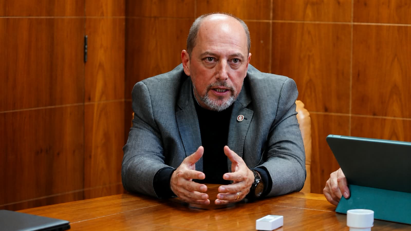 Cartões corporativos do Inter: Conselho Fiscal cobra explicações sobre R$ 2,4 milhões gastos na gestão Barcellos