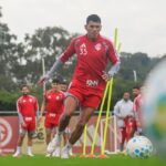 Exame médico de Aguirre no Inter: Negócio trava com o Rosario Central Braian Aguirre durante treinamento do Internacional antes da negociação com o Rosario Central.